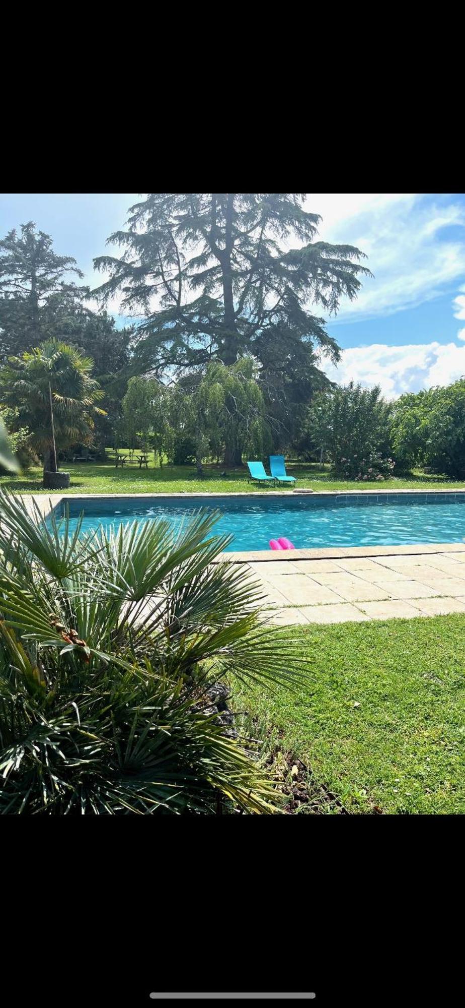 Gite Cocooning Avec Piscine Bouge-Chambalud Eksteriør bilde